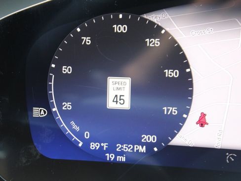 Used 2025 Porsche Macan Electric image 39