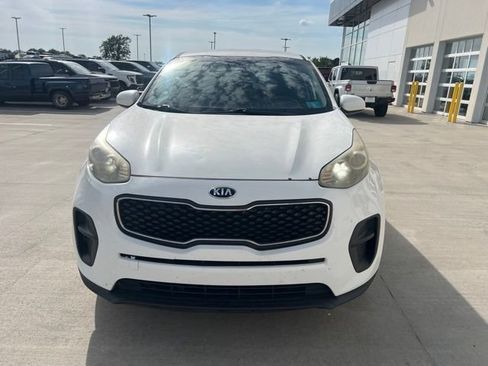 Used 2017 Kia Sportage LX FWD image 8