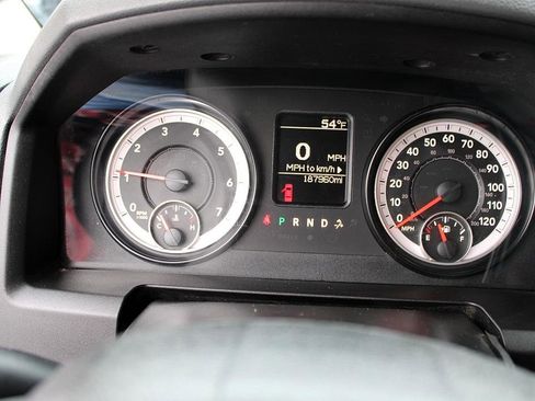 Used 2014 RAM 2500 Tradesman w/ Chrome Appearance Group image 16