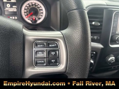 Used 2024 RAM 1500 Classic SLT image 29