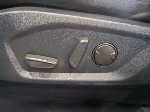 Used 2020 Ford Edge SEL AWD/4WD image 16