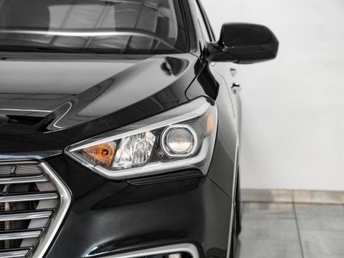 Used 2018 Hyundai Santa Fe SE image 41