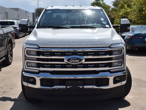 Used 2023 Ford F250 Lariat w/ Lariat Ultimate Package AWD/4WD image 3
