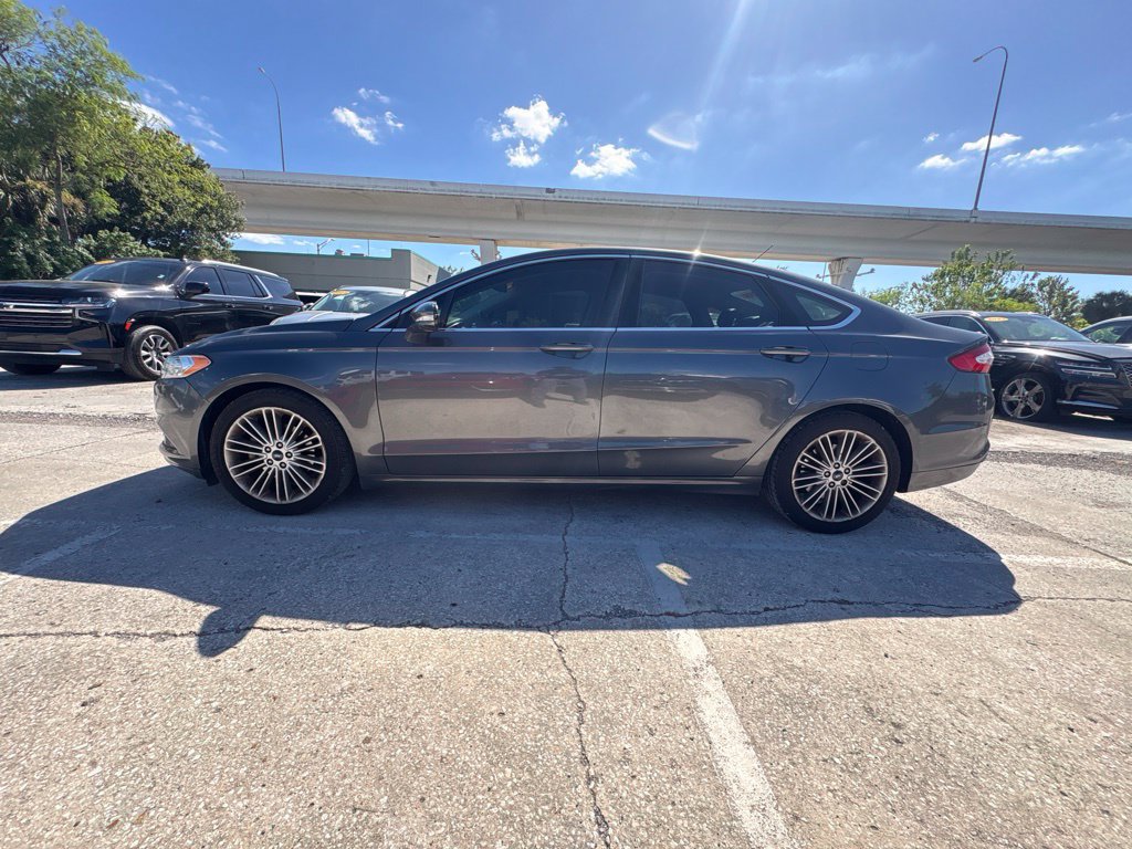 Used 2015 Ford Fusion SE w/ Equipment Group 202A FWD image 6