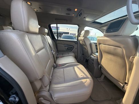 Used 2015 Nissan Armada Platinum image 22