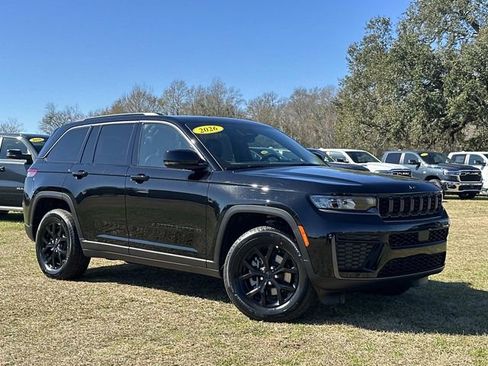 New 2026 Jeep Grand Cherokee Laredo image 10