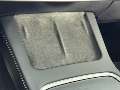 Used 2022 Tesla Model Y Performance image 37