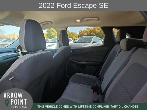 Used 2022 Ford Escape SE w/ Cold Weather Package image 18