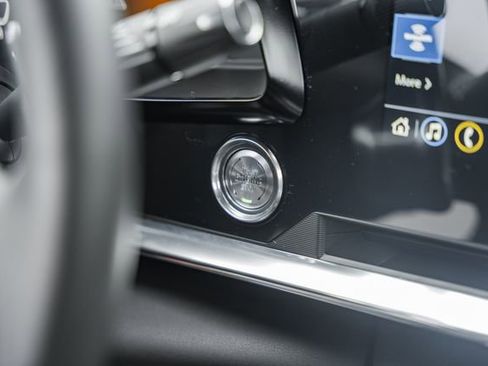 Used 2020 Chevrolet Corvette Stingray Coupe w/ Z51 Performance Package image 24