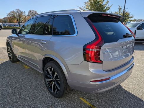 New 2026 Volvo XC90 B5 Core image 6