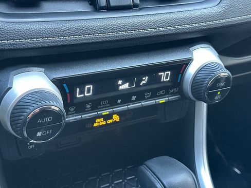 Certified 2025 Toyota RAV4 LE AWD/4WD image 20
