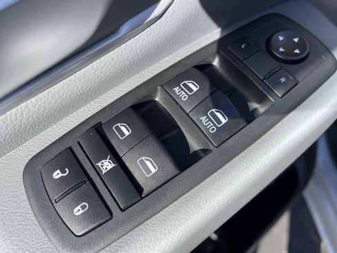 Used 2021 RAM 1500 Big Horn AWD/4WD image 13