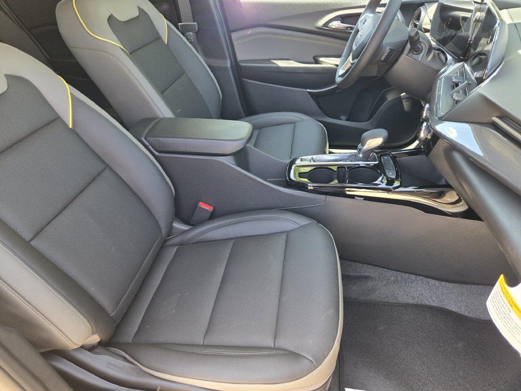 New 2026 Chevrolet Trax ACTIV w/ Driver Confidence Package FWD image 12