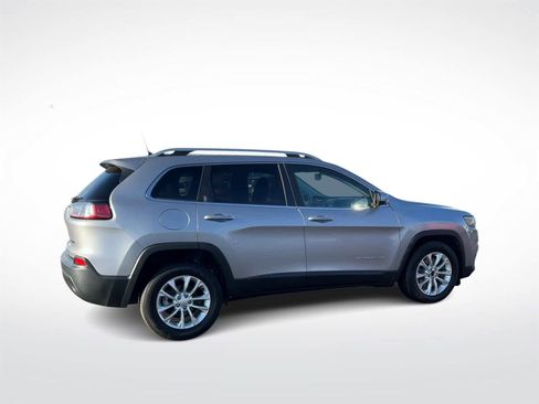 Used 2019 Jeep Cherokee Latitude w/ Popular Appearance Group image 9