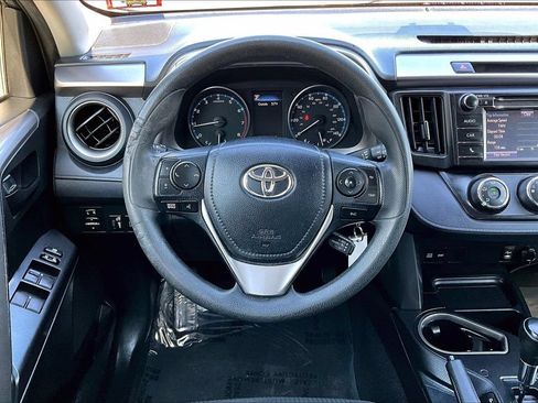 Used 2018 Toyota RAV4 LE w/ All Weather Liner Package AWD/4WD image 20