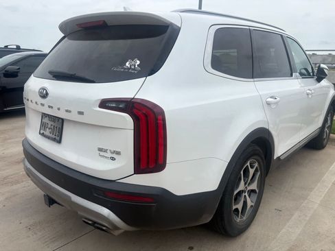 Used 2020 Kia Telluride EX w/ Towing Package FWD image 7