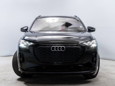 Used 2024 Audi Q4 e-tron Prestige AWD/4WD image 10