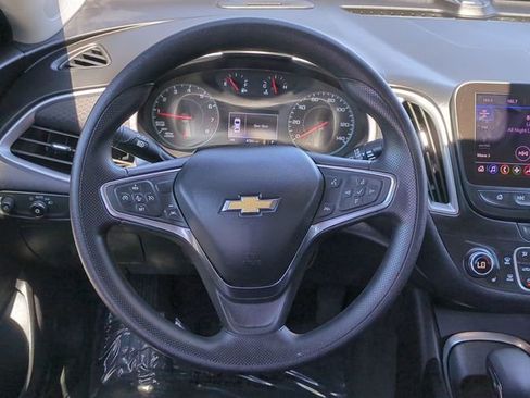 Used 2025 Chevrolet Malibu LT FWD image 20