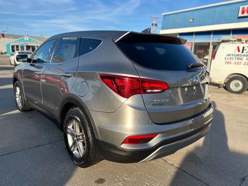 Used 2017 Hyundai Santa Fe Sport image 10