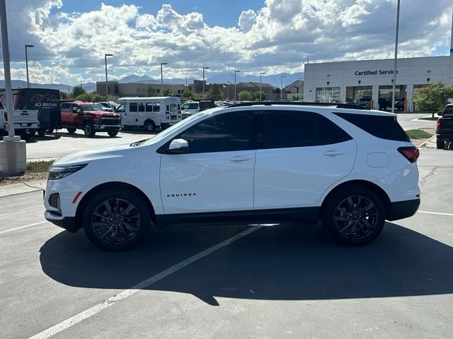 Used 2023 Chevrolet Equinox RS AWD/4WD image 2
