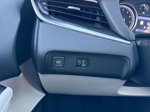 Used 2022 Buick Enclave Essence w/ Experience Buick Package image 18