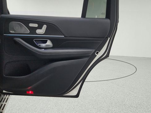 Certified 2024 Mercedes-Benz GLS 580 4MATIC image 30