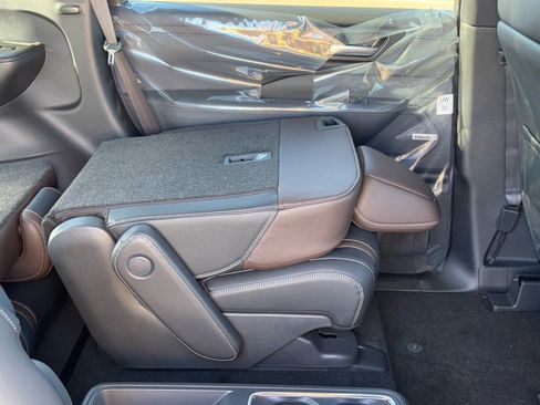 New 2026 Nissan Armada SL image 13