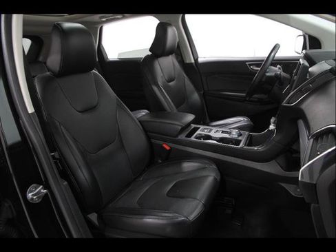 Certified 2022 Ford Edge Titanium w/ Equipment Group 301A AWD/4WD image 19