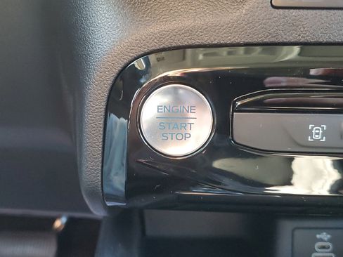 New 2025 Ford Escape Active w/ Active Premium Tech Pack image 25