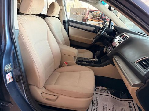 Used 2016 Subaru Outback 2.5i Premium image 17