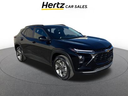 Used 2025 Chevrolet Trax LT