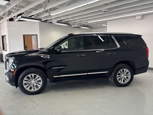 Used 2025 GMC Yukon Denali image 9
