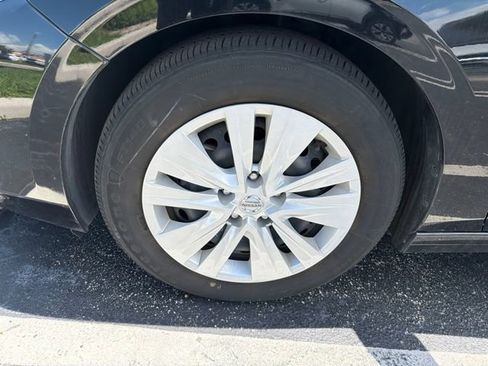 Used 2023 Nissan Sentra S FWD image 6