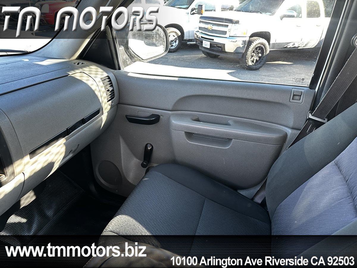 Used 2012 Chevrolet Silverado 2500 W/T RWD image 11