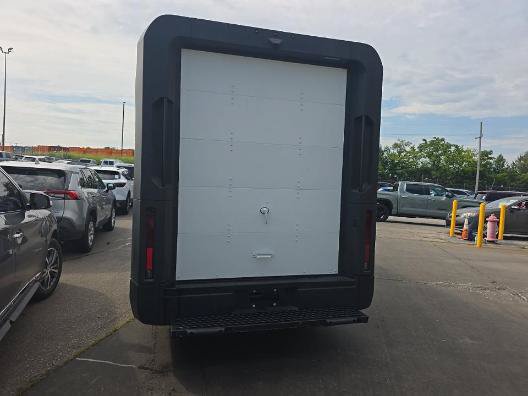 Used 2024 Chevrolet Brightdrop 600 w/ Commercial Equipment Package AWD/4WD image 7