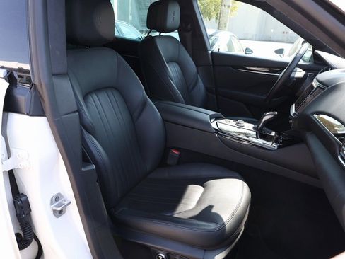 Used 2022 Maserati Levante GT image 21
