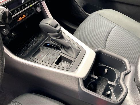 New 2025 Toyota RAV4 LE image 8
