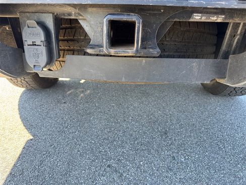 Used 2021 Chevrolet Tahoe Z71 w/ Rear Media and Nav Package image 17