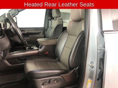 Used 2025 Chevrolet Silverado 2500 ZR2 w/ Technology Package AWD/4WD image 11