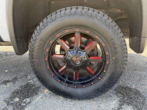Used 2020 Chevrolet Silverado 3500 LT AWD/4WD image 45