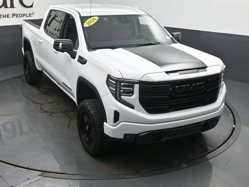 Used 2026 GMC Sierra 1500 SLT AWD/4WD image 46