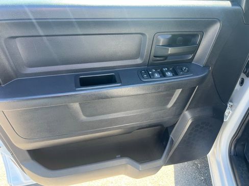 Used 2015 RAM 1500 ST w/ SXT Appearance Group image 15