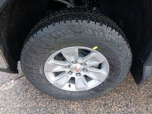 New 2026 GMC Sierra 1500 SLE w/ Snow Plow Prep Package image 5