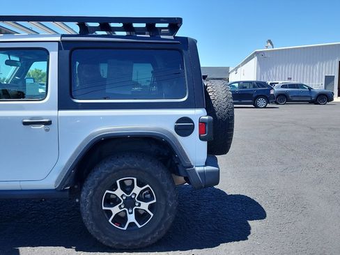 Used 2021 Jeep Wrangler Rubicon AWD/4WD image 9