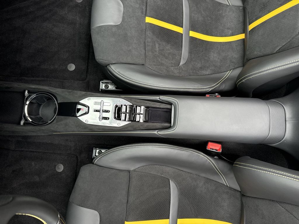 Certified 2024 Ferrari SF90 Spider AWD/4WD image 21
