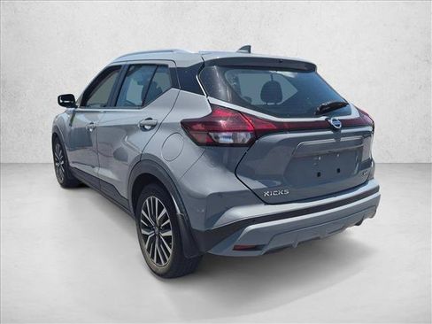 Used 2021 Nissan Kicks SV FWD image 7