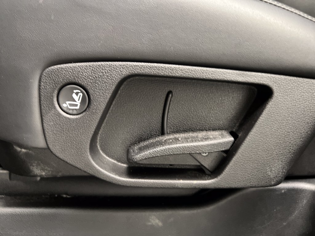 Used 2025 Kia Telluride S FWD image 18