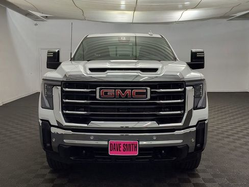 Used 2024 GMC Sierra 2500 SLT w/ SLT Premium Package AWD/4WD image 6