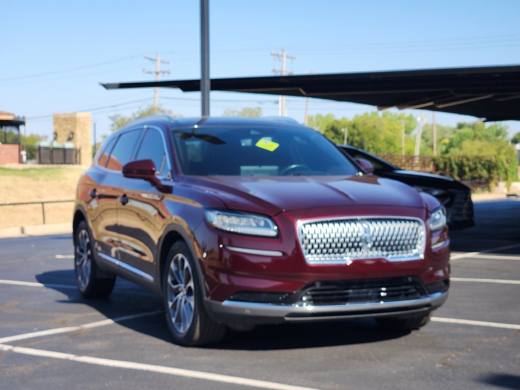Used 2022 Lincoln Nautilus Reserve w/ Equipment Group 201A AWD/4WD image 3