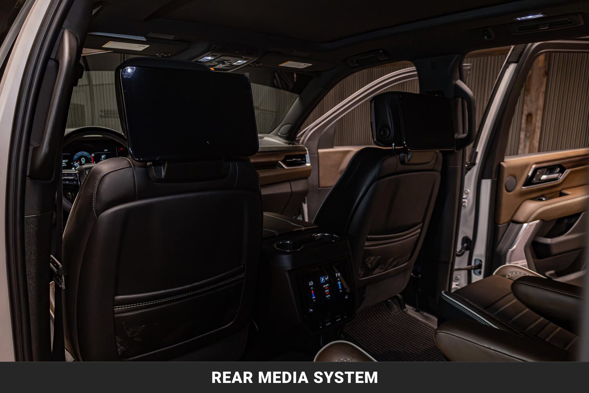 Used 2025 GMC Yukon XL Denali Ultimate AWD/4WD image 25